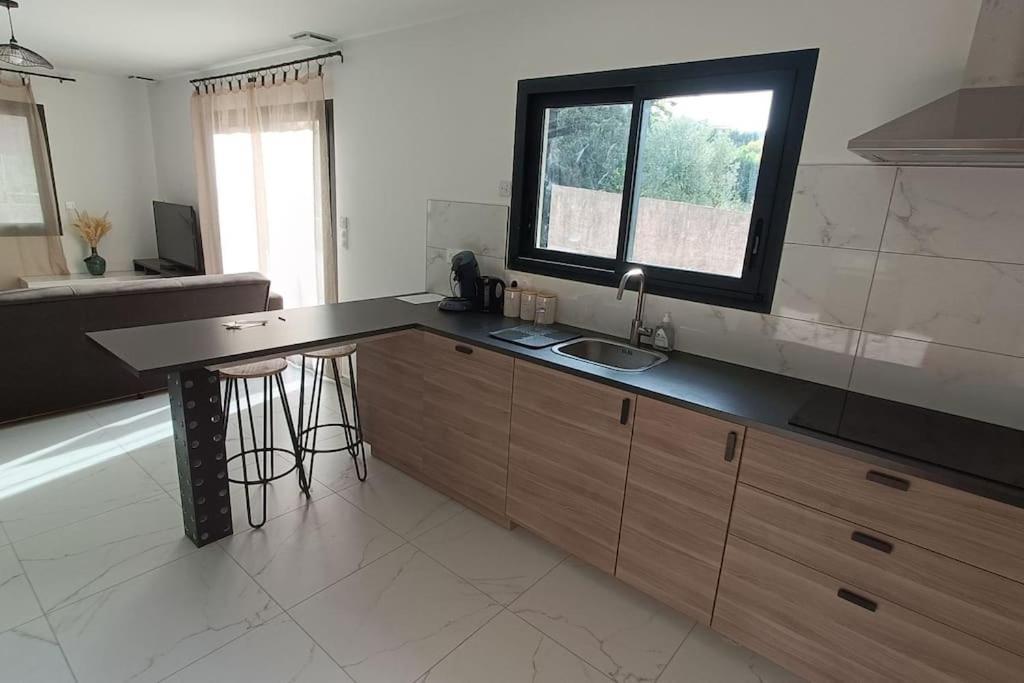 Meynes Villa Soleyana מראה חיצוני תמונה