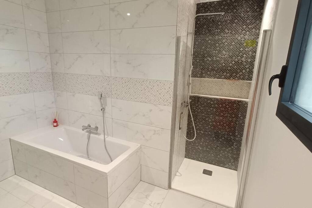 Meynes Villa Soleyana מראה חיצוני תמונה